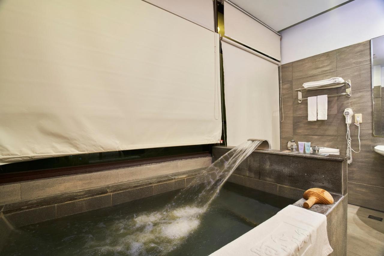 A-San Hot-Spring Hotel Jiaoxi Esterno foto